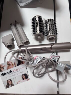 Shark FlexStyle Air Styling & Drying Tool with Brush Attachments